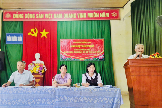 Chi bộ Trường Xuân tổ chức sinh hoạt chuyên đề điểm: “Giải pháp nâng cao chất lượng xây dựng Chi bộ 4 tốt” 