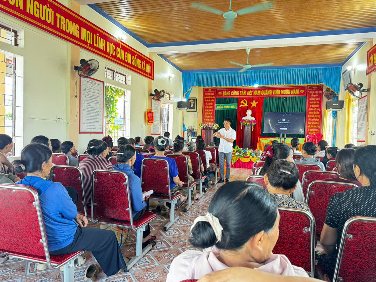 Hội Liên hiệp phụ nữ xã Thạch Khê phối hợp tập huấn sản xuất nông nghiệp tuần hoàn và xử lý rác thải
