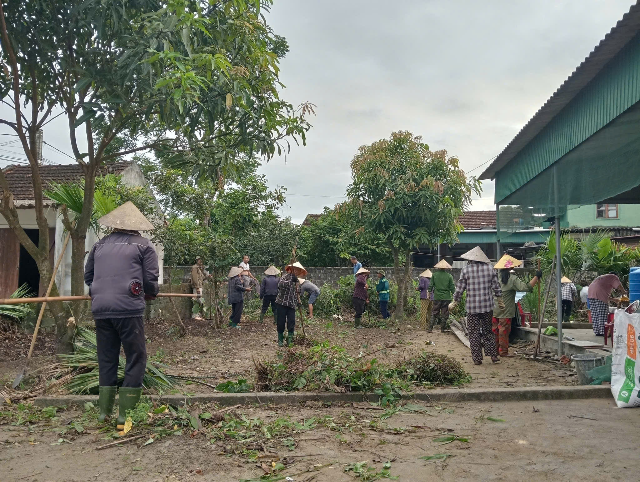 Thôn Vĩnh Tiến: Tổ chức hoạt động tri ân nhân Ngày Thương binh – Liệt sỹ 27/7 