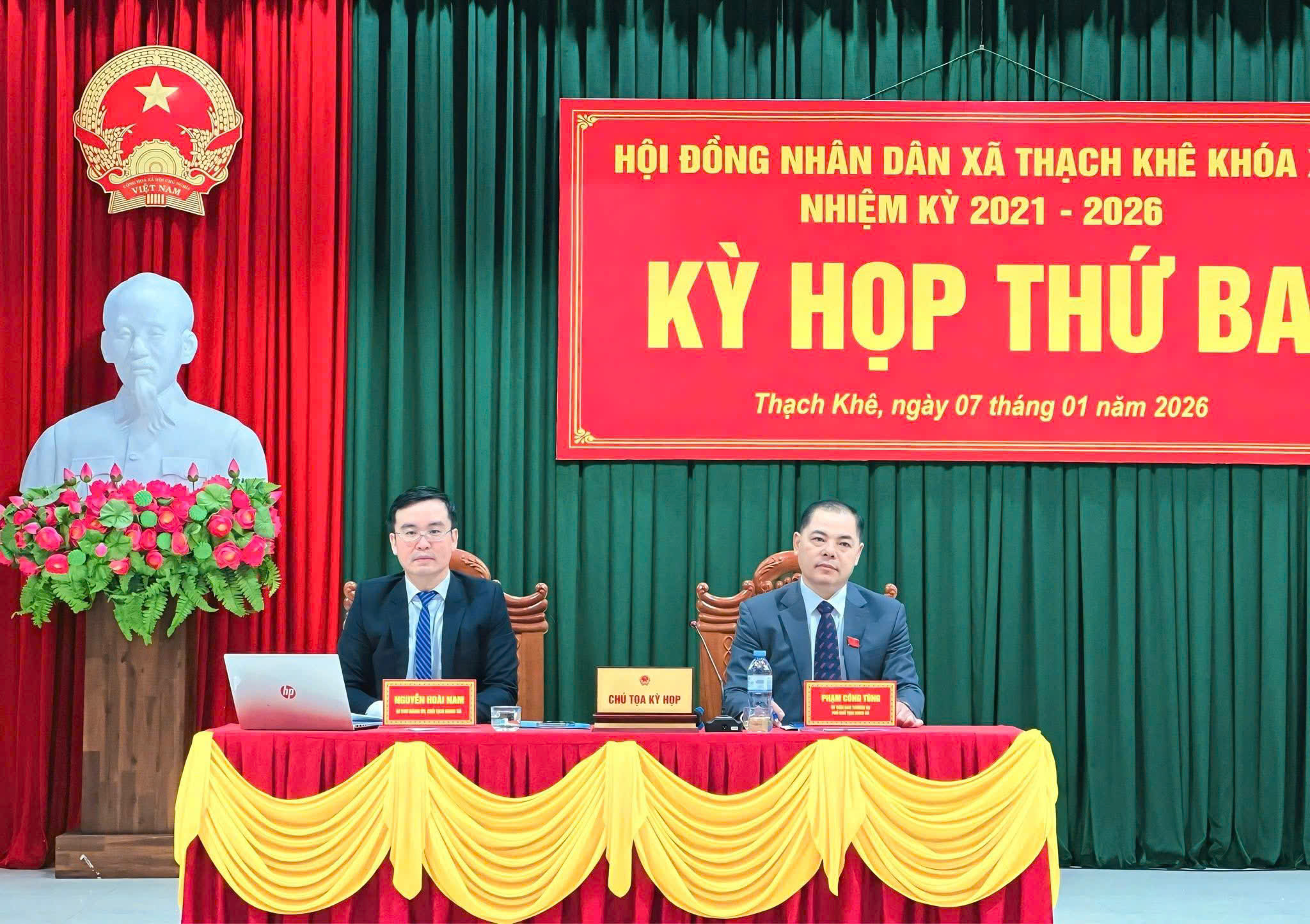 Hội đồng nhân dân xã Thạch Khê khóa XX tổ chức thành công Kỳ họp thứ ba 